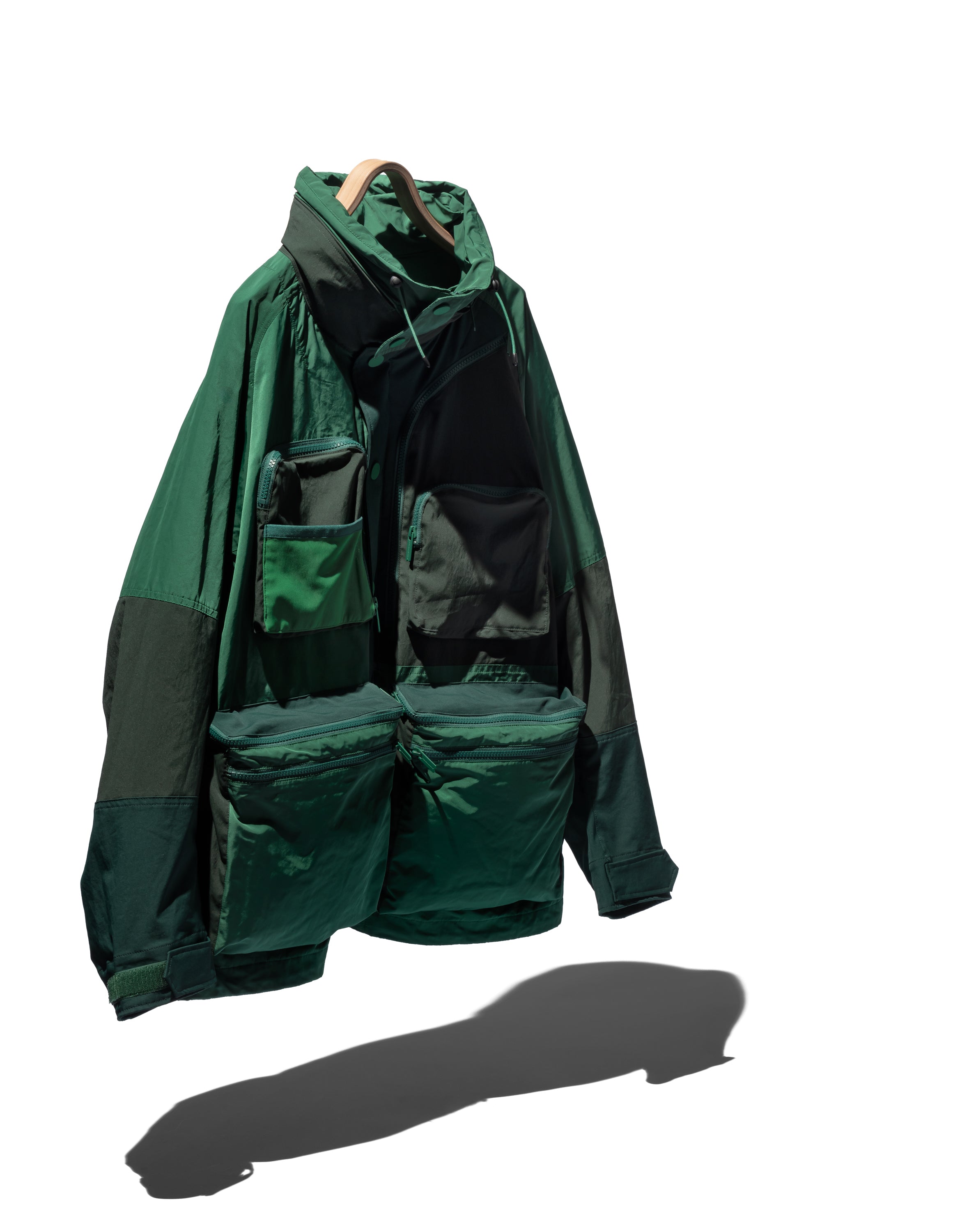 MULTI POCKETS MOUNTAIN PARKA – A YOUNG HIKER